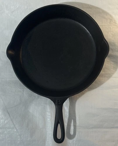 Vintage Arc Logo Lodge No. 8 Cast Iron Skillet