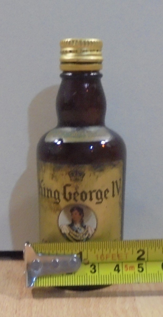 KING GEORGE IV SCOTCH WHISKY ADVERTISIGN VTG MINIATURE GLASS