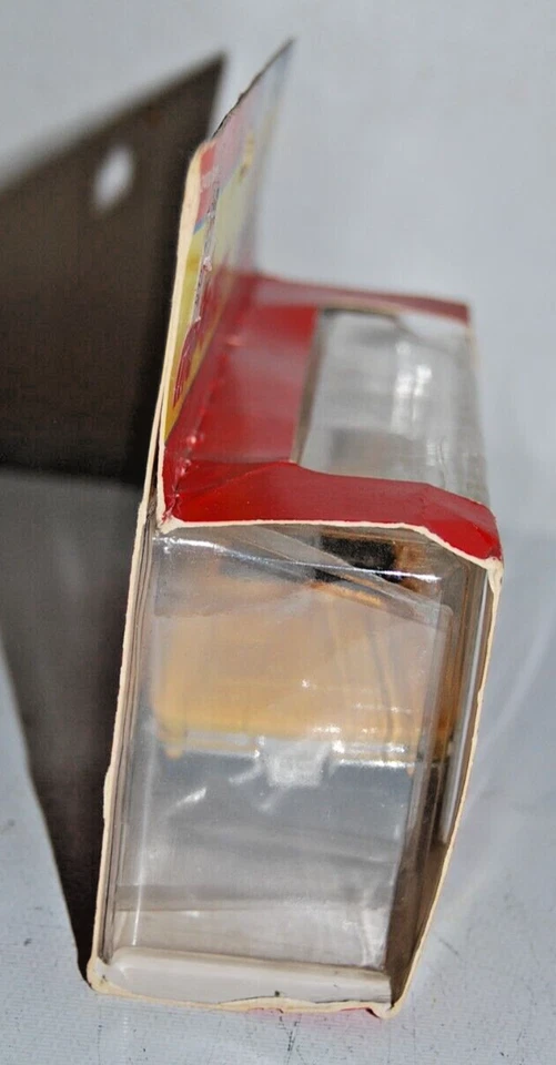 Majorette Legends '63 Chevrolet Corvette Sting Ray 1/32 Diecast Yellow 2403 1963 - Image 3 of 4