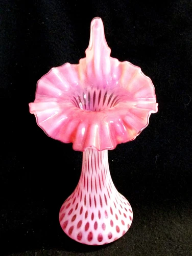 BEAUTIFUL FENTON GLASS~ CRANBERRY OPALESCENT JACK IN PULPIT VASE