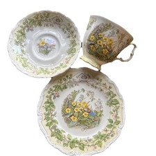 Royal Doulton Spring Brambly Hedge Collection 3 Piece Teacup Set VTG 1983 #J3676