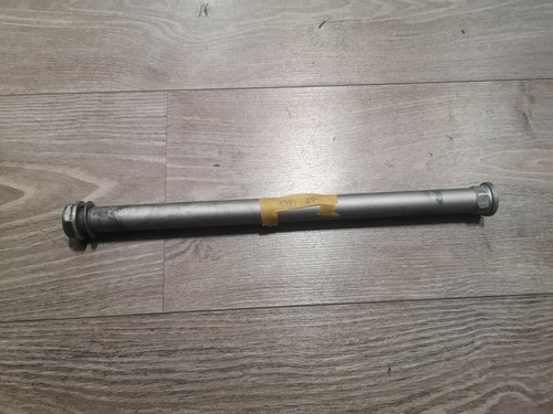 Aprilia Shiver 750 RA 10 16 Hinterradschwingen Schraube Achse Swing Arm 1777-87