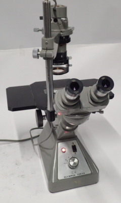 OLYMPUS CK INVERTED STEREO MICROSCOPE 4 0.10, 10 0.25, C20 0.40 1.20 OBJECTIVE