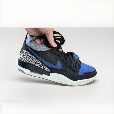 men s Jordan Legacy 312 Low  Black Valor Blue  SIZE 8.5