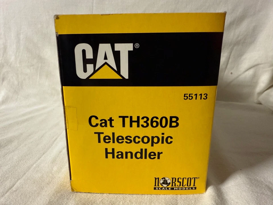 CAT TH360B TELESCOPIC HANDLER - NORSCOT MODELS 55113 - SCALA 1/50 - Immagine 2 di 4