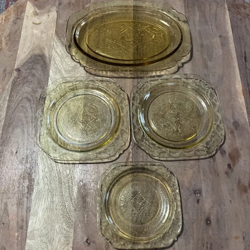4 Amber Yellow Federal MADRID Vintage Depression Glass Plates