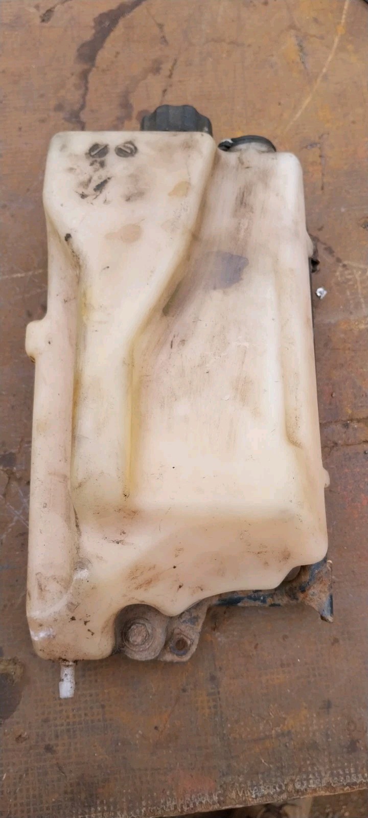 Yamaha DT125r 1988 Oil Tank