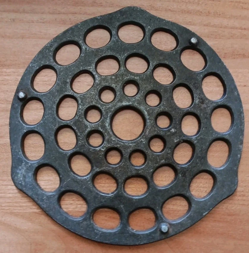 Vintage Cast Aluminum Wagner Ware Trivet 8.5" Round For Dutch Oven / Skillet