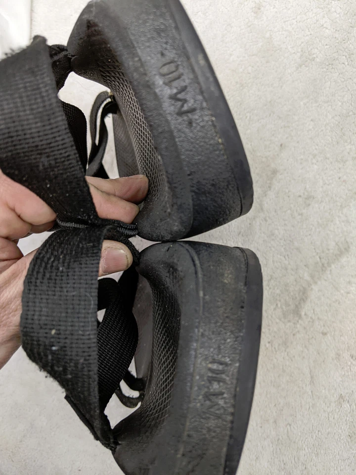 Sandalias Chaco Clásicas Exterior Para Hombres 13 Negras con Tiras Senderismo Agua Vibram Hechas en EE. UU. Foto 4 de 4