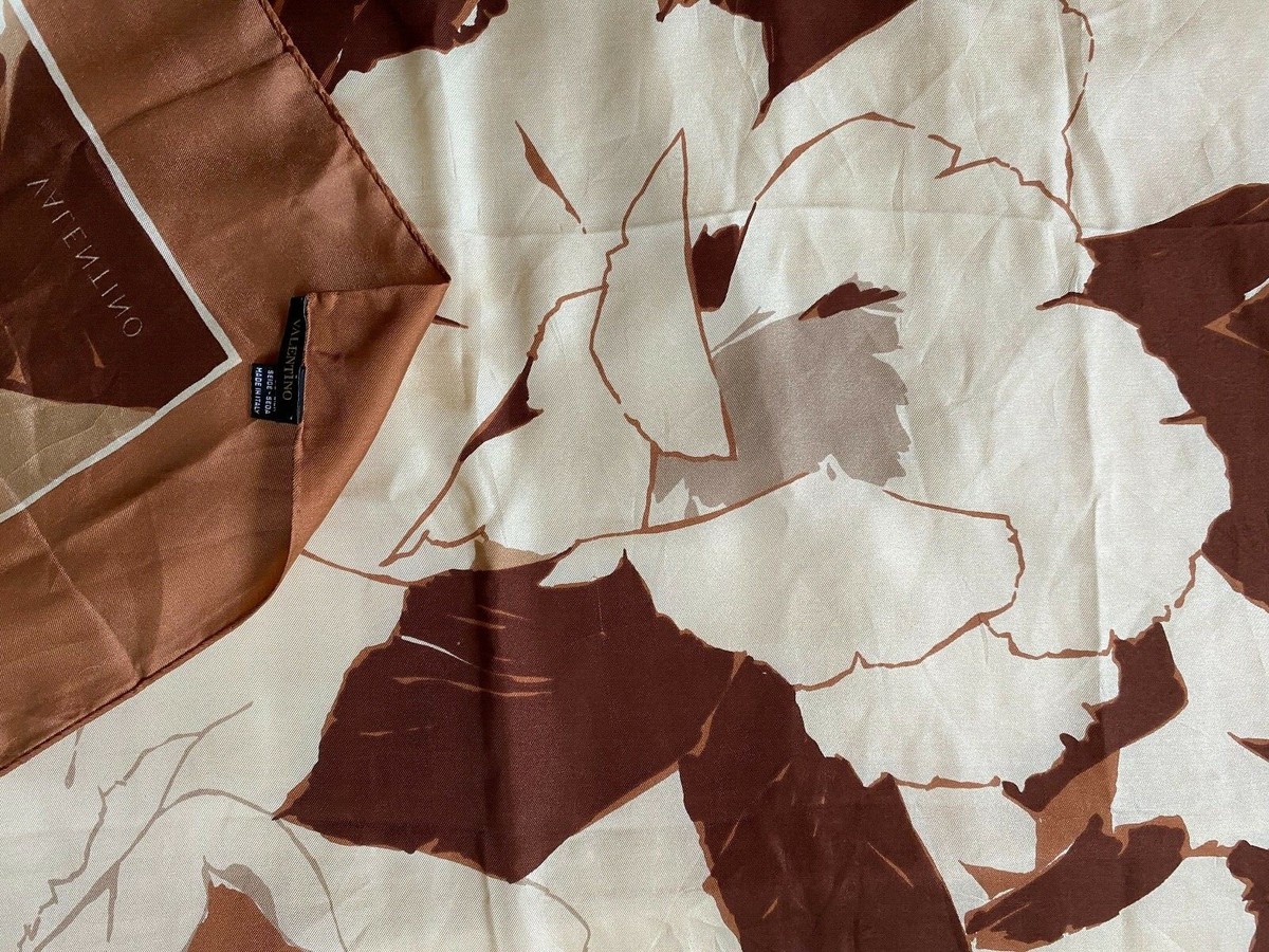 Foulard En Soie VALENTINO Vintage - Dimensions 90x90 Cm, Couleur Marron, Très Bon état