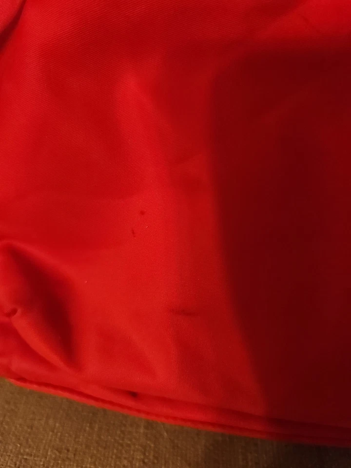 Mochila Tory Burch pequeña de nailon roja Foto 3 de 3