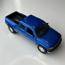 Welly Chevrolet Silverado Extended Cab 1500 Z71 Metallic Blue 1999 Diecast 1:43