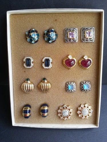 VINTAGE COSTUME JEWELRY GOLDTONE/SILVERTONE W/RHINESTONES ENAMEL EARRINGS 8 PAIR