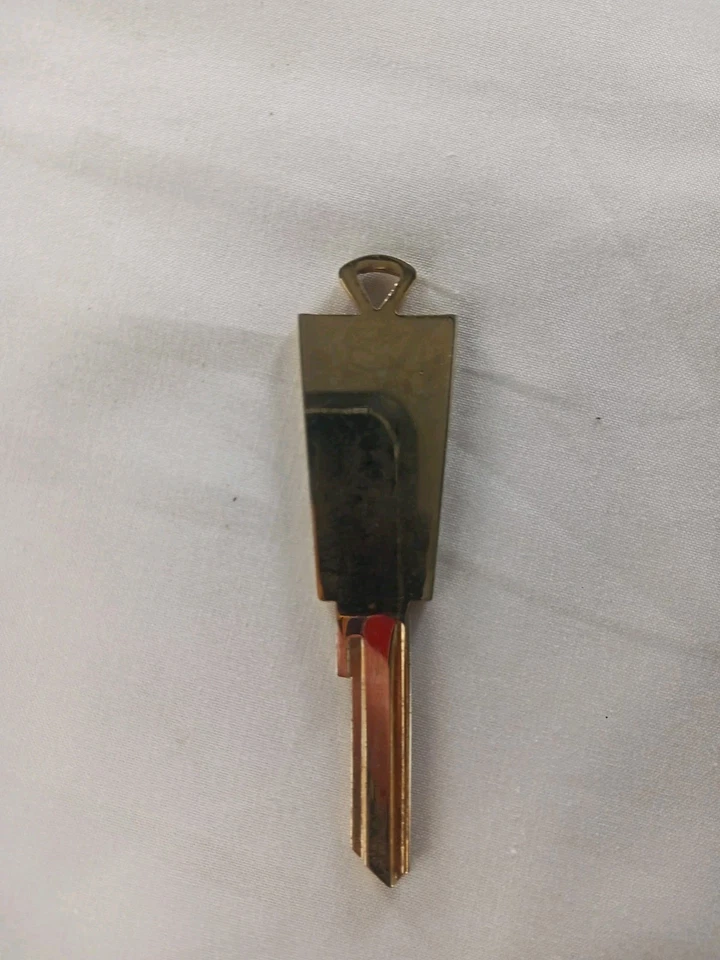 1960 and Up Dodge Dart Key. Blank. Vintage. 1611-Y139. Excellent Condition - Image 2 of 2
