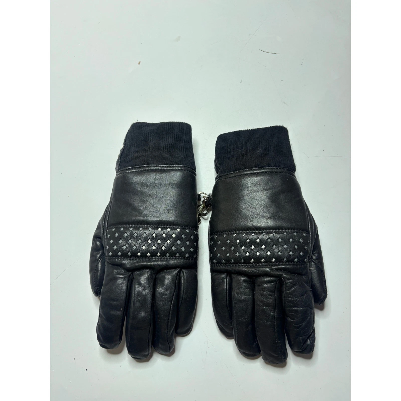 Grandoe Black Leather Winter Gloves Womens Medium Perforated Quilted Ribbed Cuff