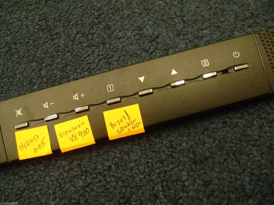 Viewsonic VX900 19"LCD Monitor Front Buttons Control /Speaker Cover Bezel - Image 4 of 4