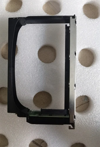 Dell PowerVault ME4 series ME4084 484 3.5in Drive Bracket Caddy Tray LFF SAS - Bild 5 von 6