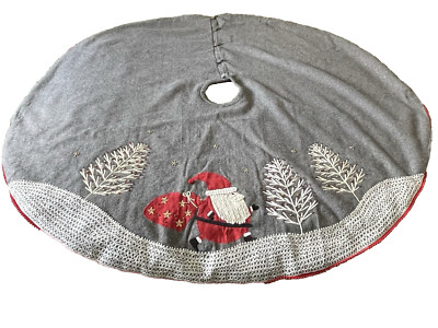 VTG Handmade Christmas Tree Skirt Wool Felt Embroidered Appliqué Santa Trees