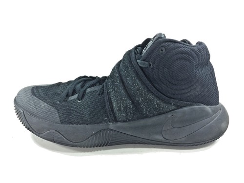 kyrie 2 triple black