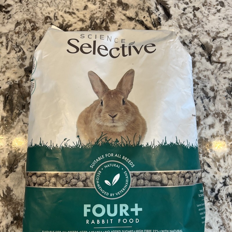Supreme Science Selective Mature Rabbit Food, 4.4 lbs.  Suitable For All Breeds 