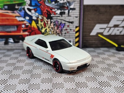 Custom HOT WHEELS WHITE NISSSAN SERIES SKYLINE GT-R R32 BNR32 2019 Real riders 