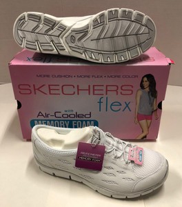 skechers going places white