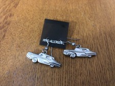 VINTAGE SILVER FORD THUNDERBIRD EARRINGS NICE