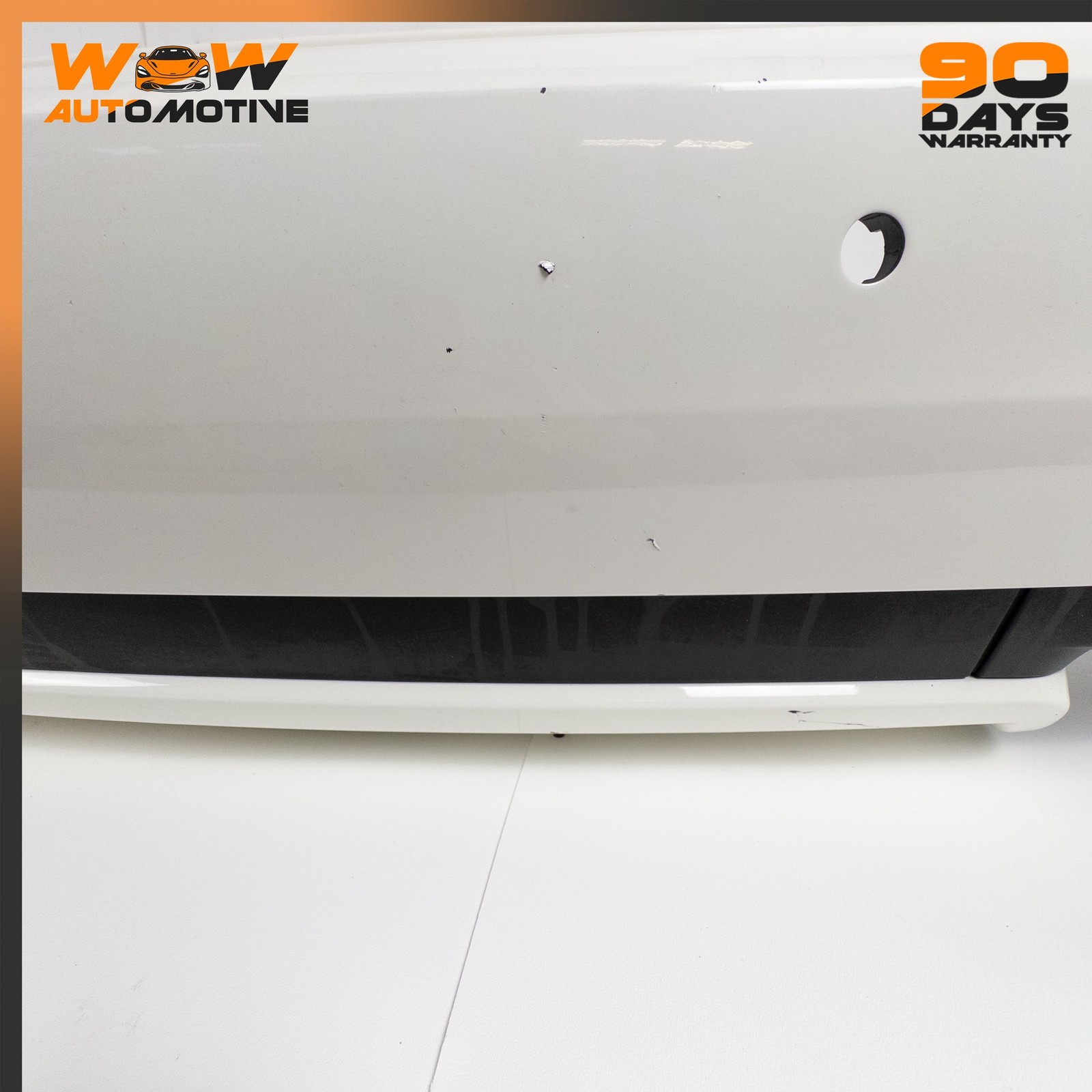 13-19 MASERATI QUATTROPORTE GTS REAR BUMPER COVER REFLECTOR ASSEMBLY WHITE OEM