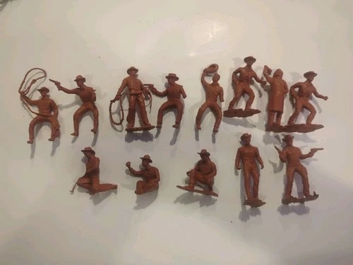 Marx Western Set Of 13 Miniature Figures