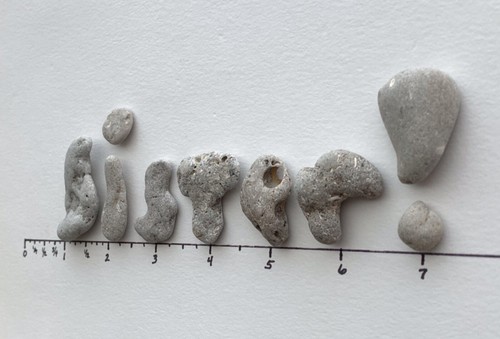 Sorella naturale a forma di lettera! Beach Stones ciottoli parola rocce arte artigianato insegna strega - Foto 3 di 11