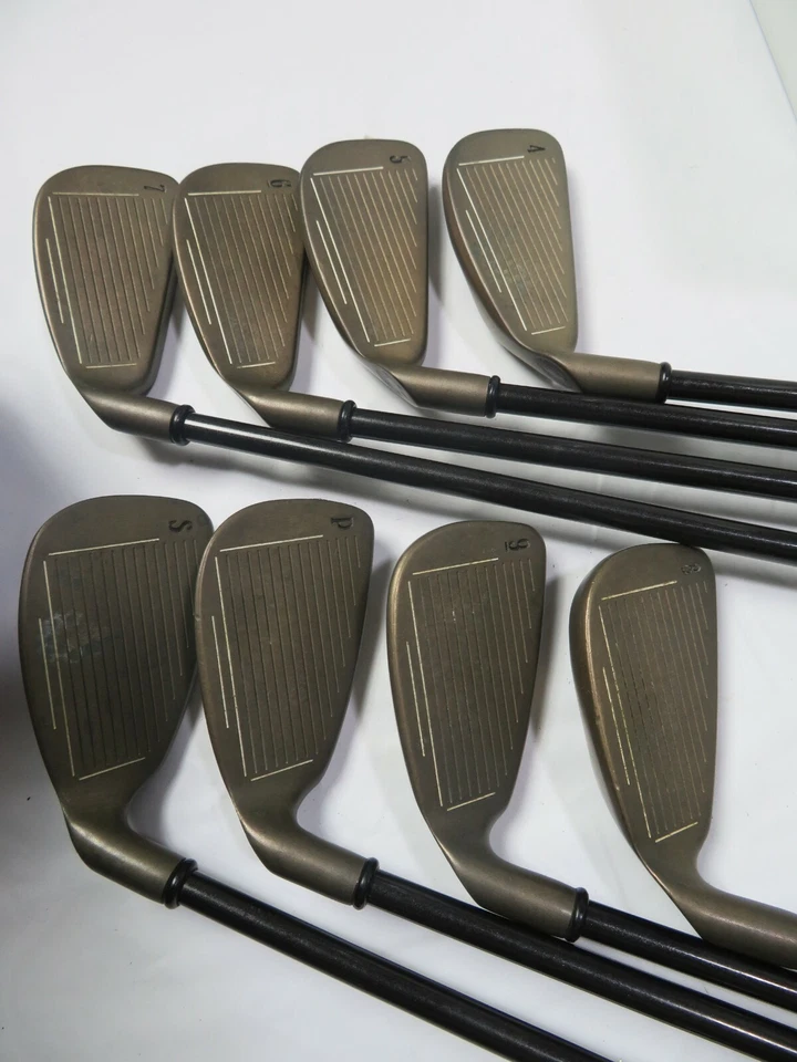 Very Nice CALLAWAY BIG BERTHA GOLD 8pc R-FLEX IRONS SET GOLF CLUBS NWO - Image 4 of 4