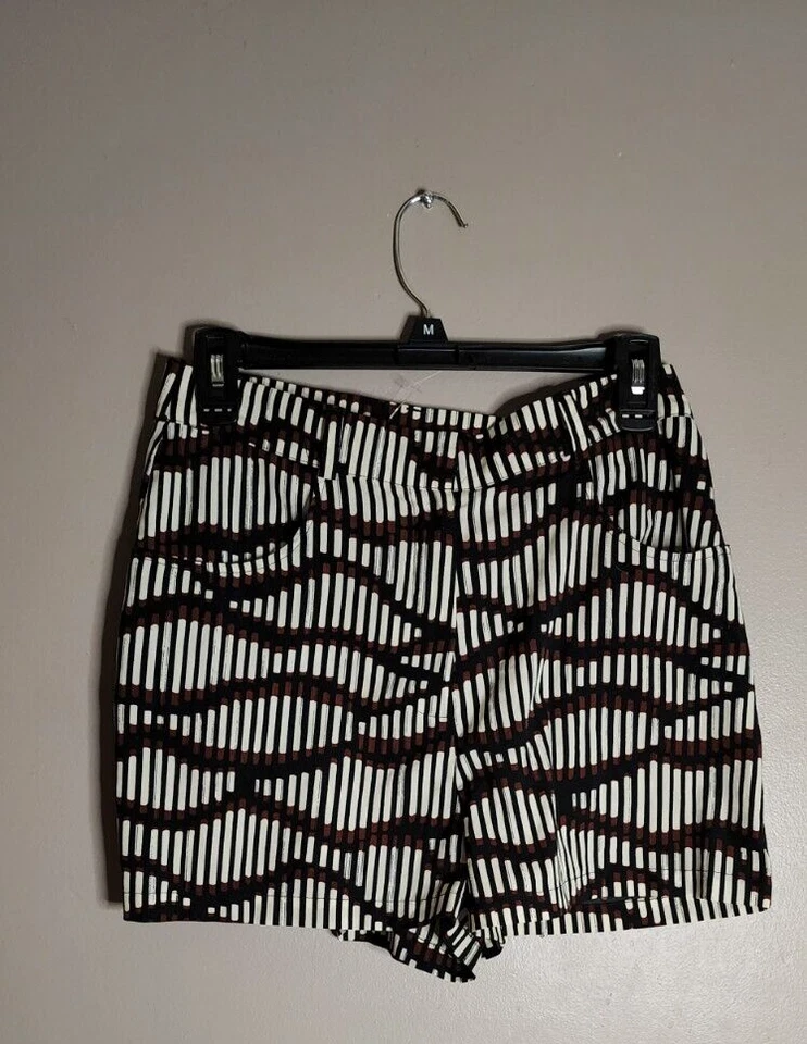 TopShop Women's Geometric Print Shorts Size 6 - Image 2 of 4