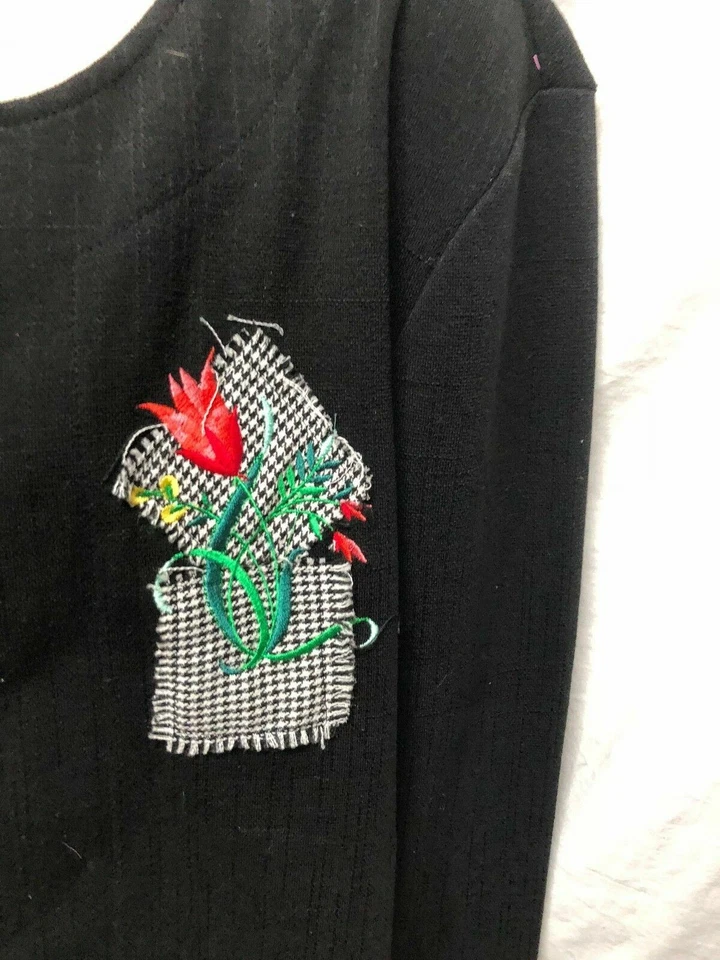 Y2k Vintage Weekenders Womens Sz L 509 Black with Patch Work Jacket Blazer - Image 2 of 4