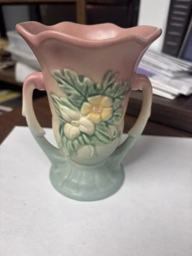 Vintage Hull USA Floral Design Art Pottery Ombré Finish Ivory Pale Rose 5-1/2"