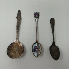 Lot Of 3 Vintage Souvenir Spoons (Heinz, Planters, Paris)