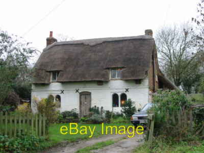 Photo 6x4 Another style of house in Chillenden Several very different pro c2007