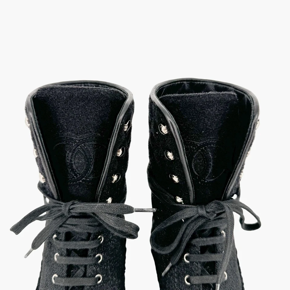 Chanel Tweed Botas de Combate EU 37 US 6-6.5 Negro Cadena CC Acolchado Con Cordones Tobillo Foto 4 de 4