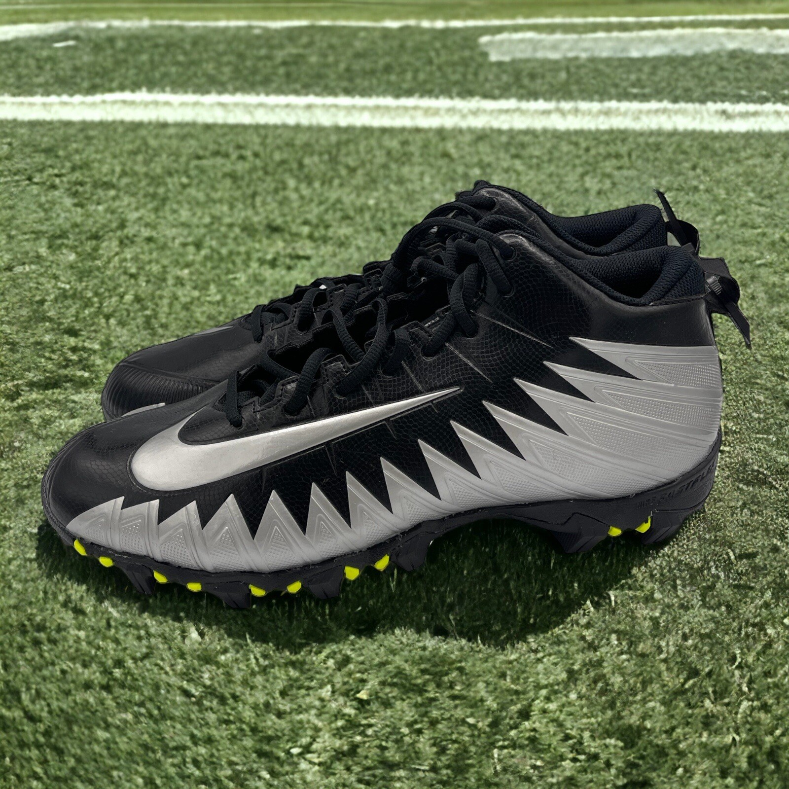 Мужские футбольные бутсы Nike Alpha Menace Shark Черный Серый Выберите размер 10590₽