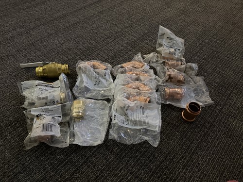 Lot Of 14 - Various 1 1/2โ - Pro Press Fittings
