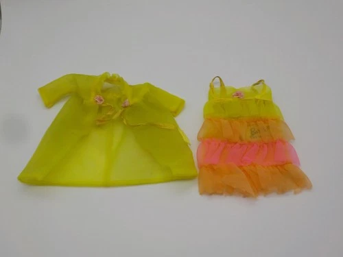 Vintage Barbie Yellow Night Clouds #1842 Set 1968