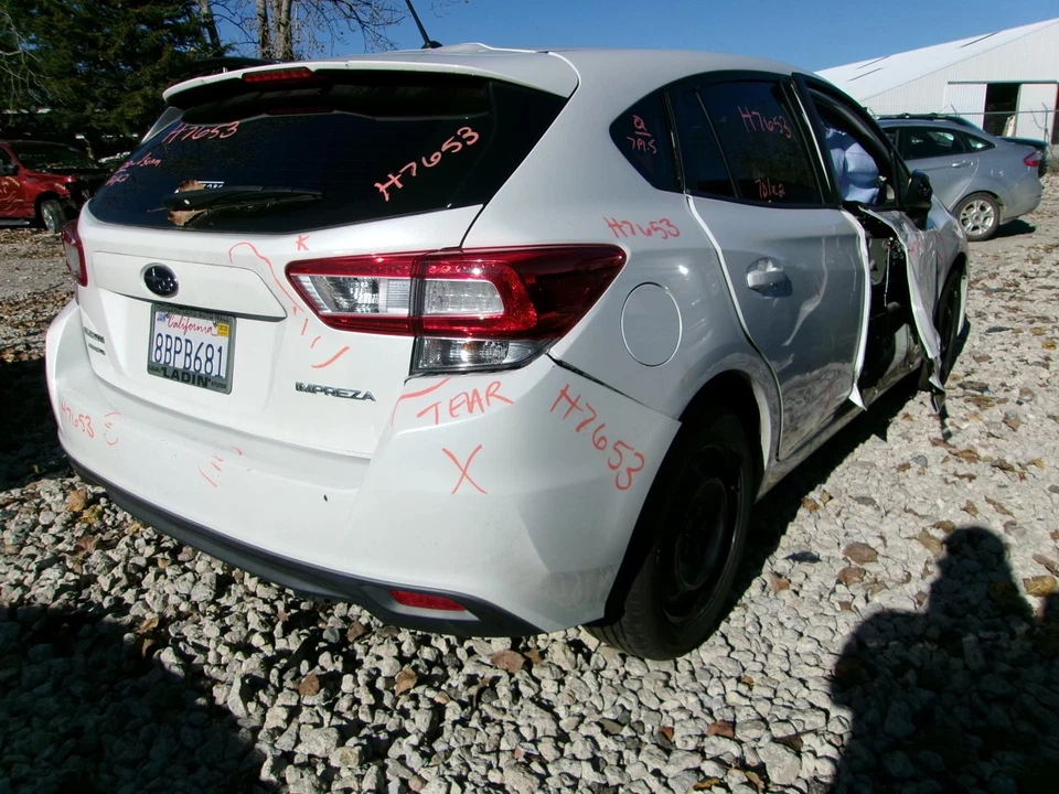 Used Front Left Lower Lower Control Arm Front fits: 2018 Subaru Impreza Front Le Foto 4 de 4