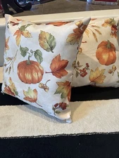 New Beautiful Fall Decorative  Pillow Set Of 2 18x18 Fall Leaves & Pumpkins