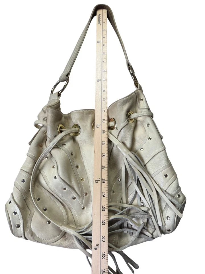 Vintage Bulga White Leather Studded Fringe Handbag With Shoulder Strap - Image 2 of 4