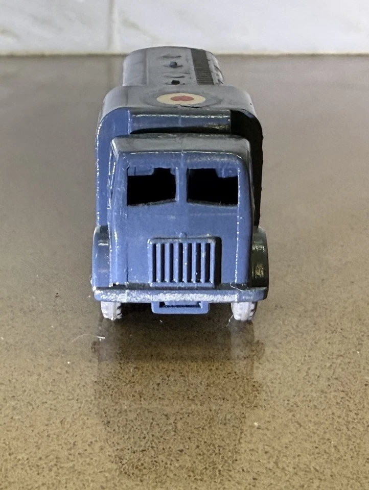 Matchbox/Lesney 73a; Leyland Hippo RAF 10 Ton Pressure Refueller; RAF Blue, GPW - Image 4 of 4