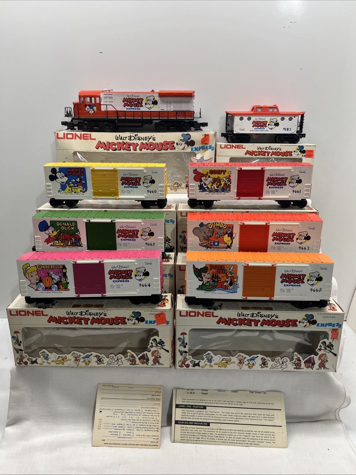 Lionel O-Gauge 8773 Mickey Mouse Express Starter Set | 8 Pieces | Boxed