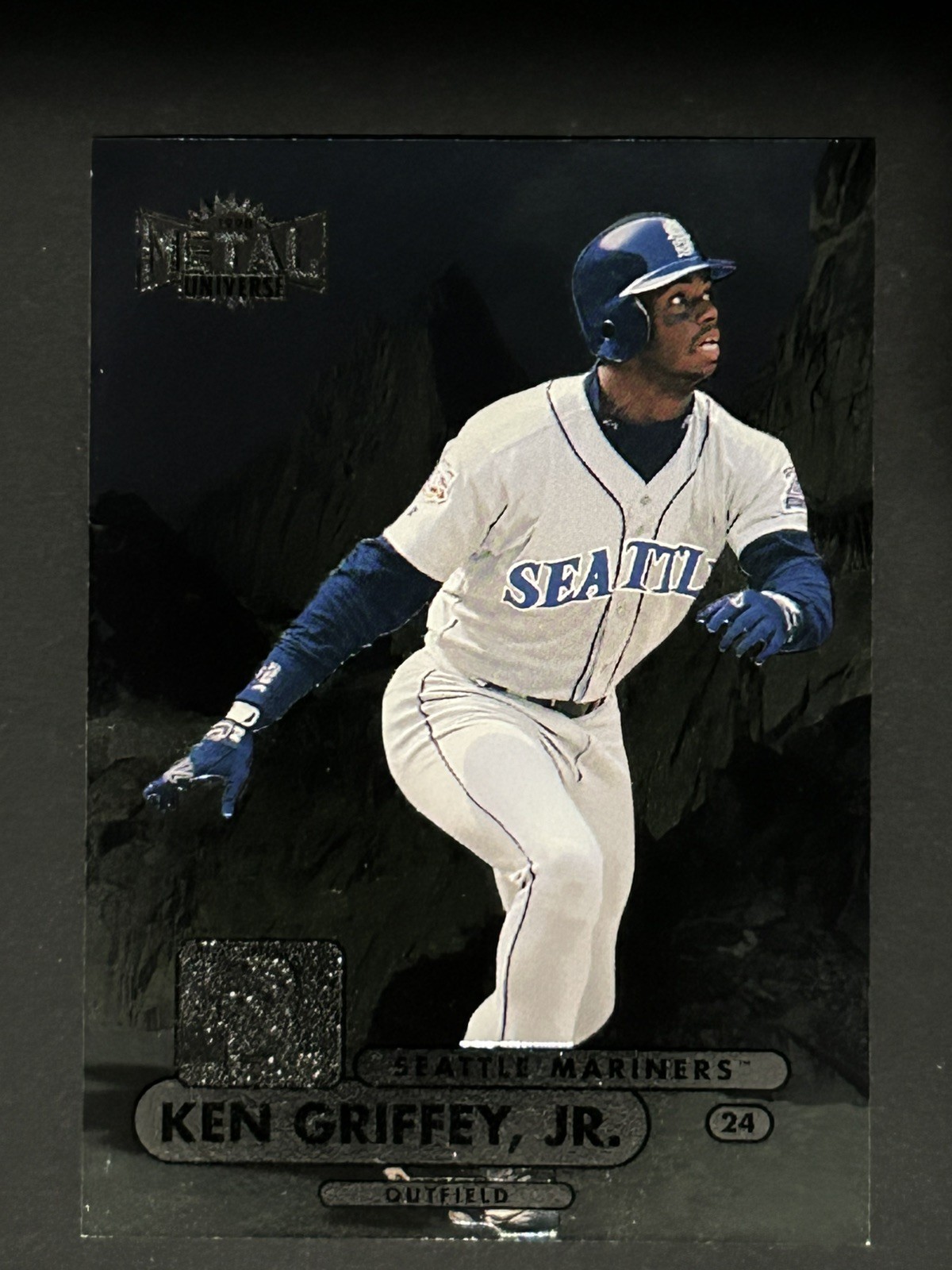 1998 Skybox/Fleer Metal Universe #161 Ken Griffey Jr. Seattle Mariners HOF