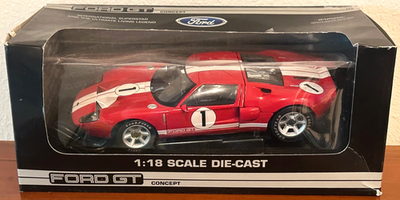ミニカー FORD GT CONCEPT 1/18 BEANSTALK Beanstalk Group Ford GT Concept Car #1 Red/White, 1:18 Scale