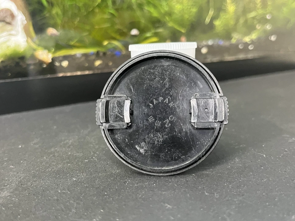 Vivitar 52mm Front Snap on Lens Cap - Image 3 of 4