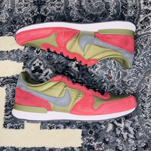 nike by you internationalist