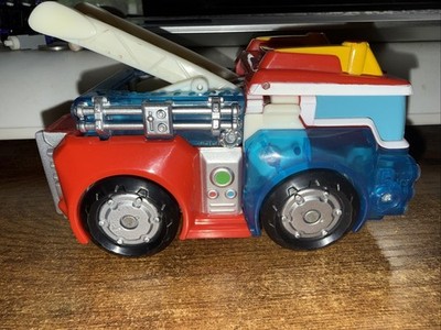 Playskool Heroes Transformers Rescue Bots Energize Heatwave Fire Truck Figure